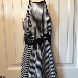 Black and white summer dress. Size Medium